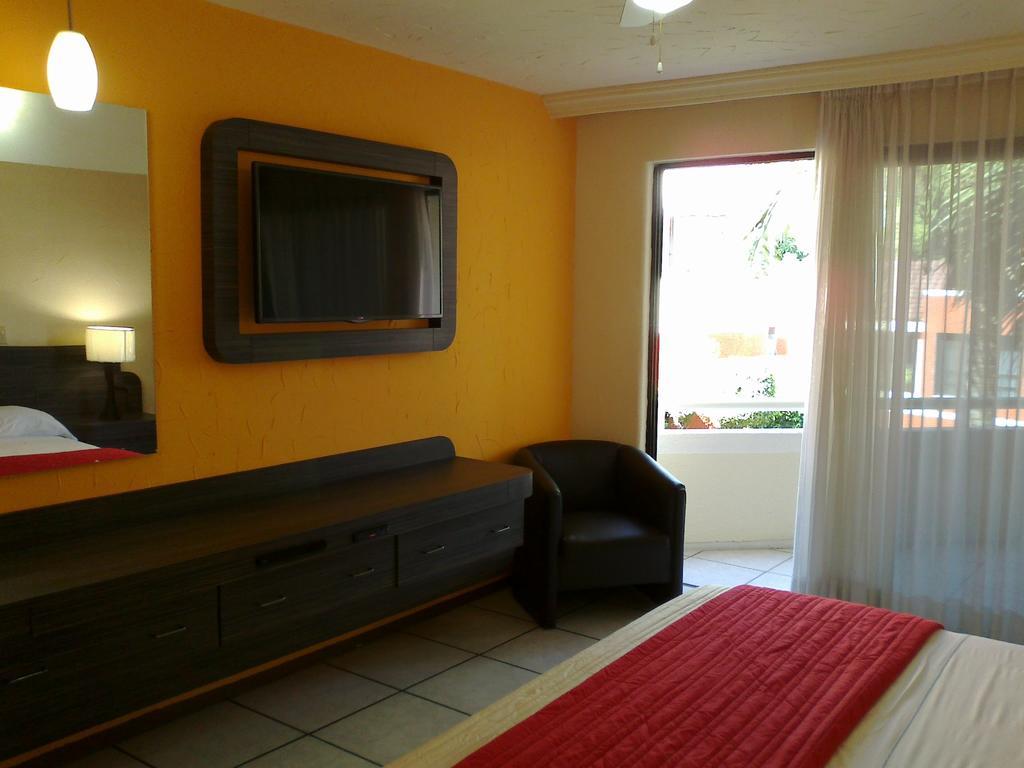Hotel Real Del Sol Куэрнавака Экстерьер фото