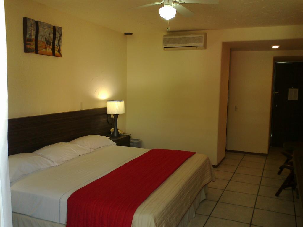 Hotel Real Del Sol Куэрнавака Экстерьер фото