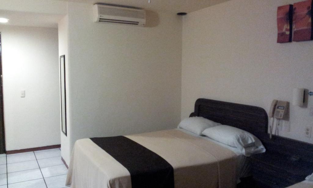 Hotel Real Del Sol Куэрнавака Экстерьер фото