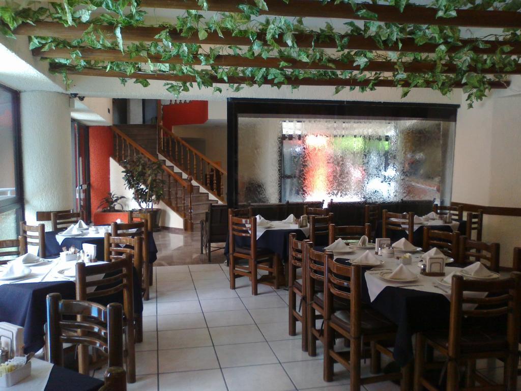 Hotel Real Del Sol Куэрнавака Экстерьер фото